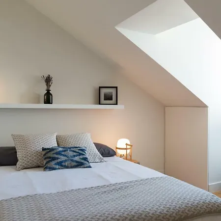 Apartment 360 *