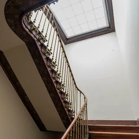 Apartment 360 *