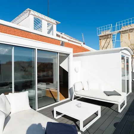 Apartment 360 *
